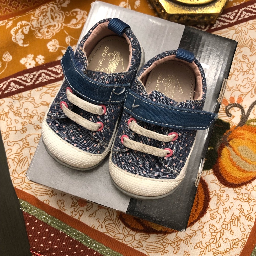 Estevie II Blue/Dots